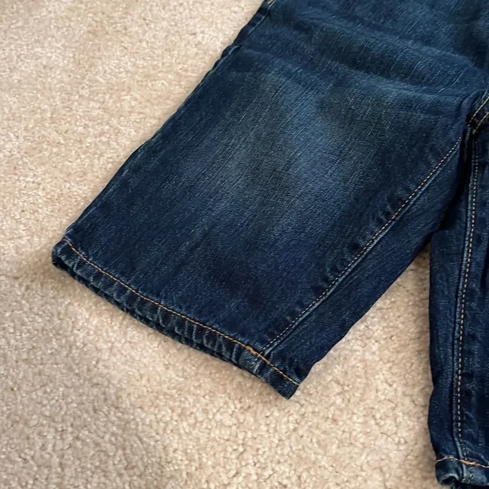 OLD NAVY SIZE LARGE JEAN SHORTS
